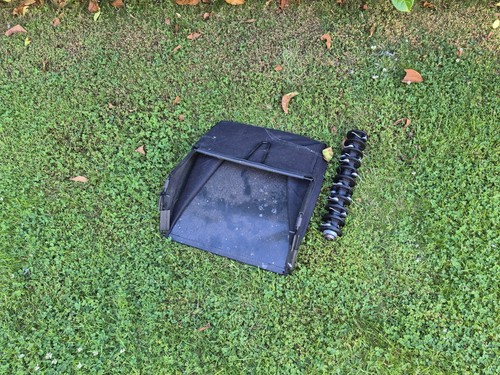 Electric scarifier and aerator - scarifier,